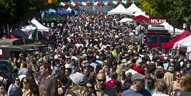 Photo of crowd at Vancouver's Italian Day