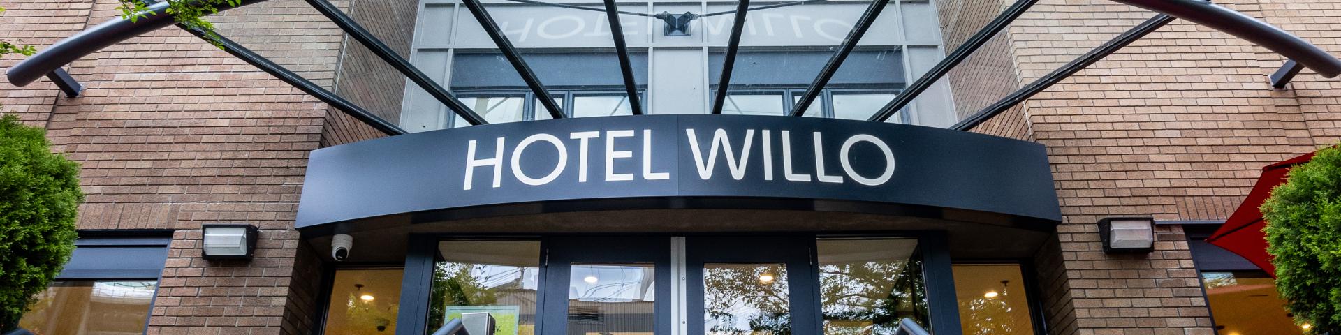 Hotel Willo front entrance