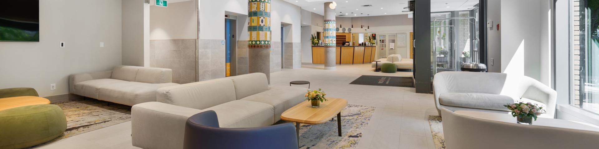 Hotel Willo (formerly YWCA Hotel Vancouver) Lobby