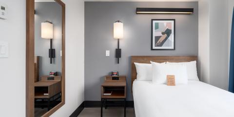 Hotel Willo (formerly YWCA Hotel Vancouver) - Double Room