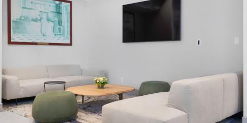 Hotel Willo (formerly YWCA Hotel Vancouver) - Lobby