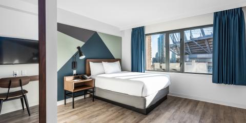 Hotel Willo (formerly YWCA Hotel Vancouver) - Queen Room