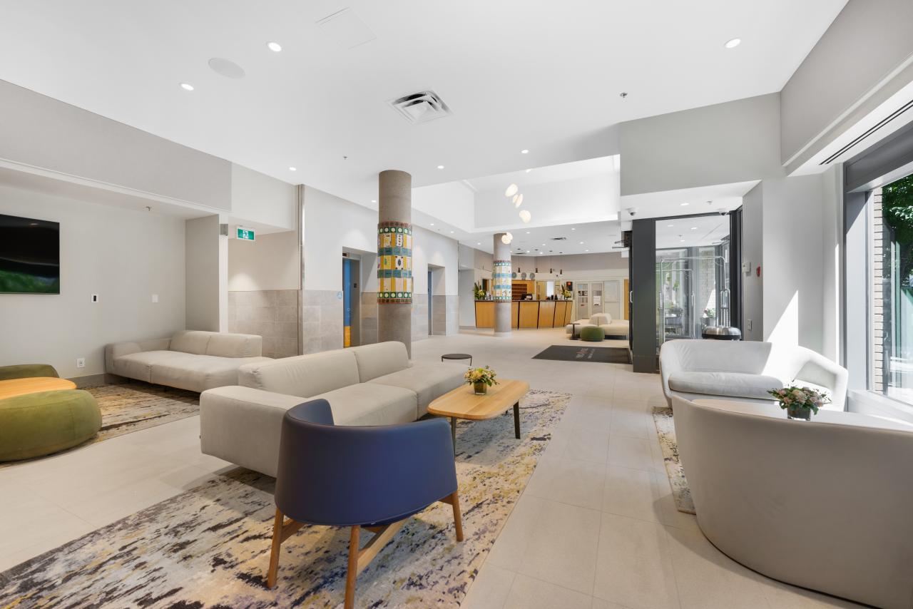 YWCA Hotel Vancouver Downtown - Lobby