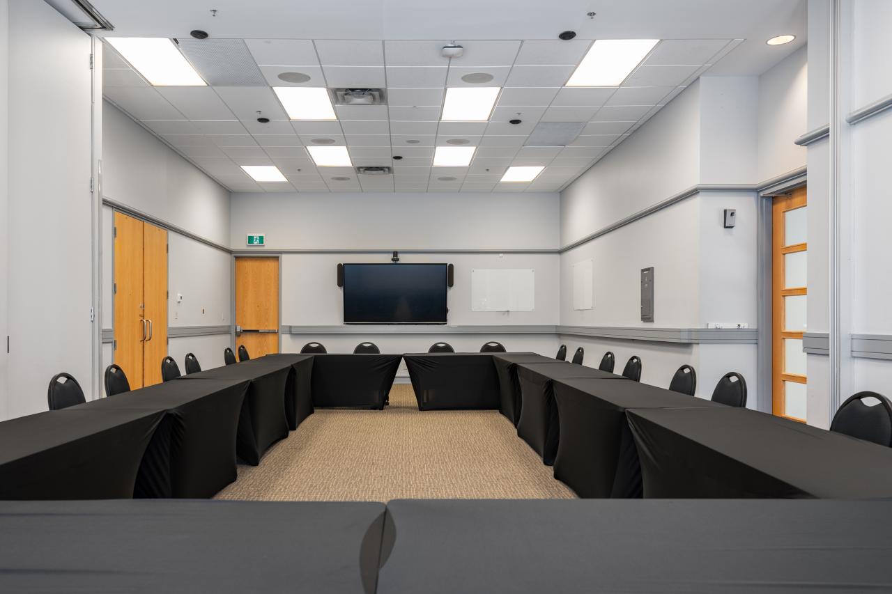 Combined Royal Bank and Canfor room - Board Room - Hotel Willo in Vancouver Meeting room rentals