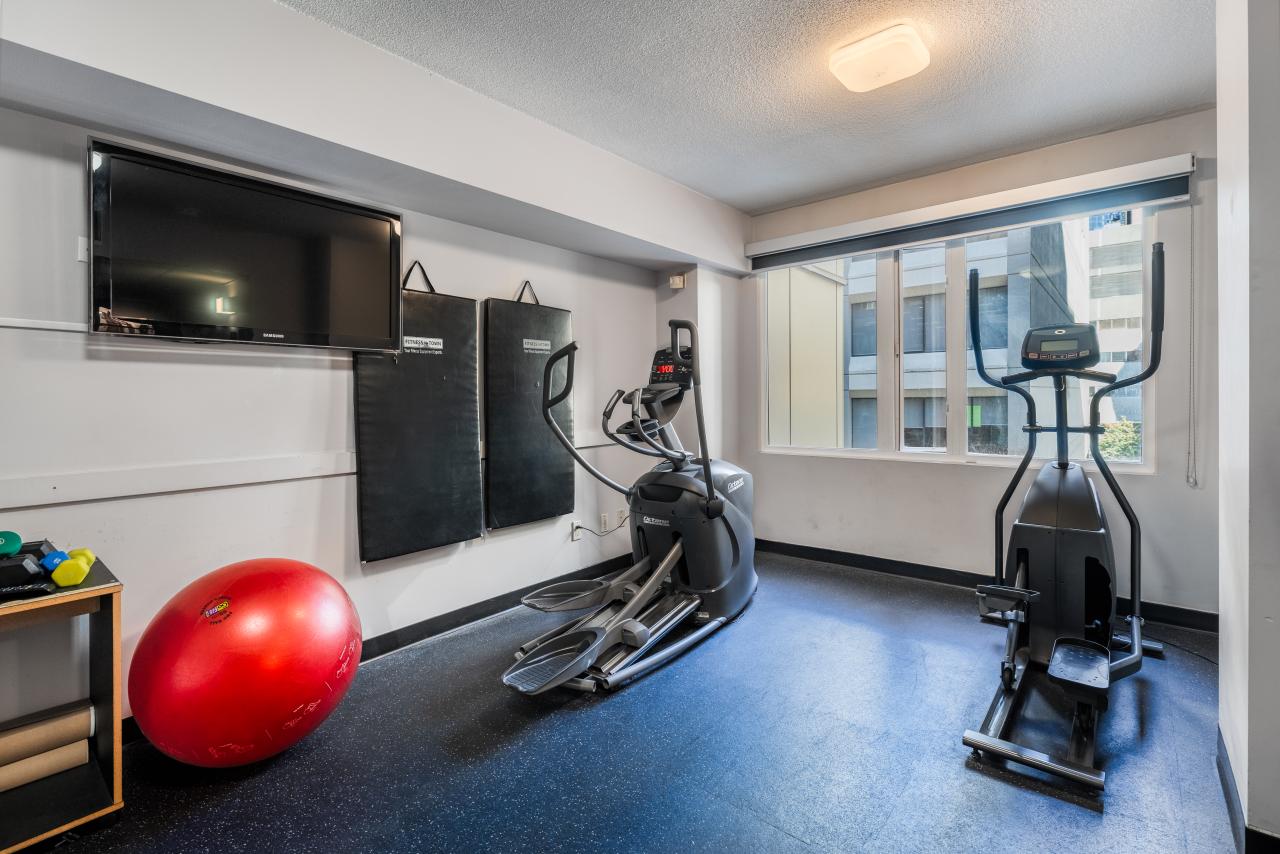 Hotel Willo (formerly YWCA Hotel Vancouver) - Fitness Room