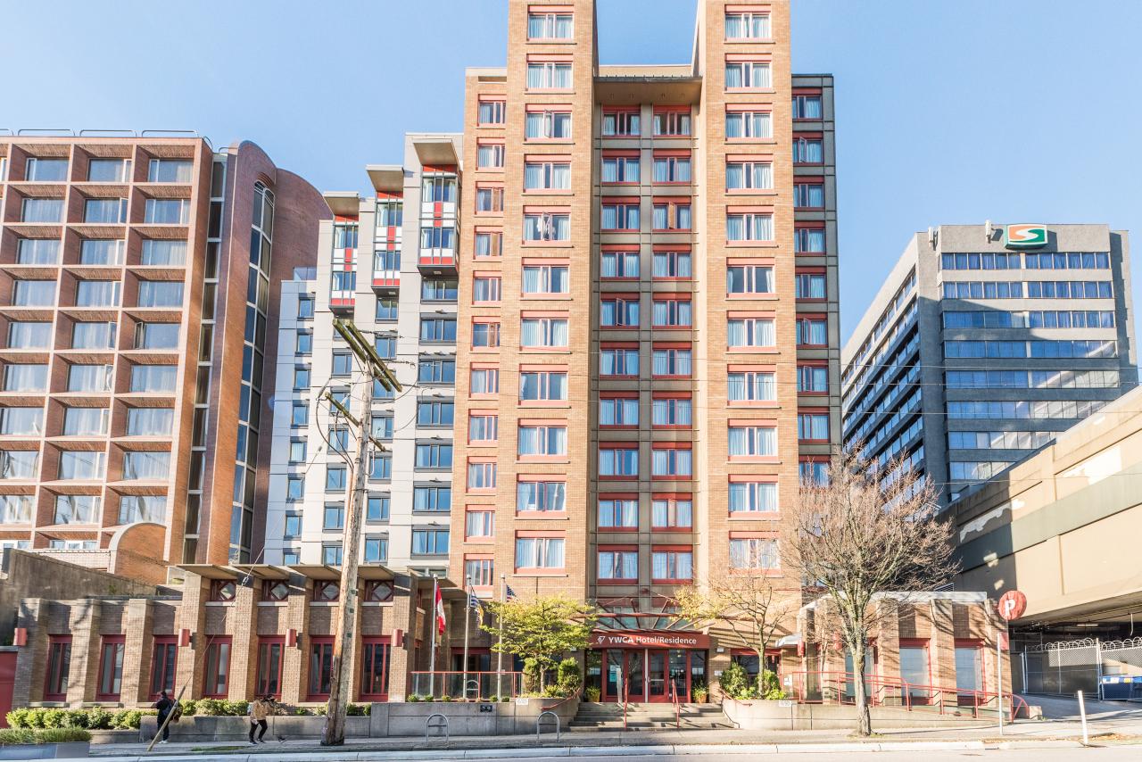 YWCA Hotel Vancouver Downtown Front of the hotel 