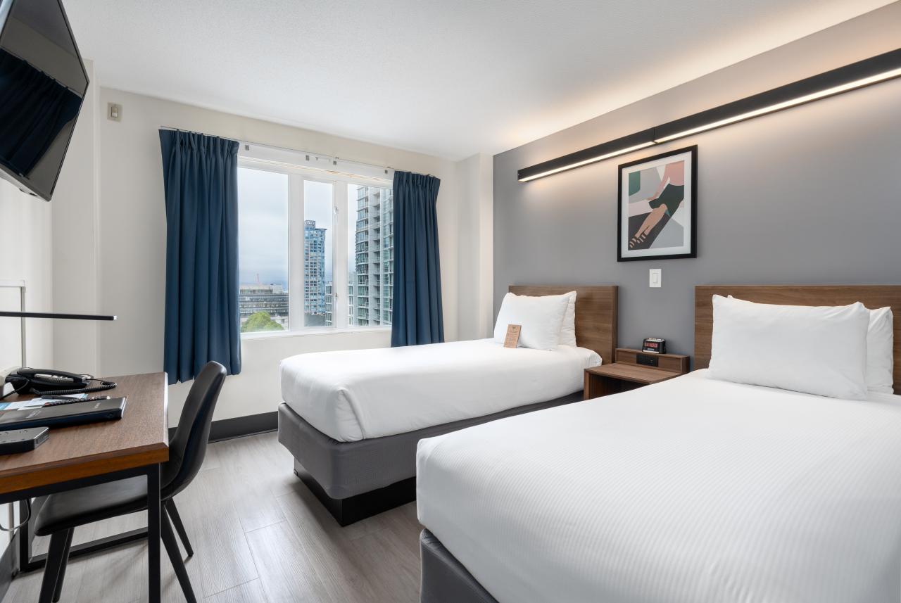 Hotel Willo (formerly YWCA Hotel Vancouver) - Twin Room