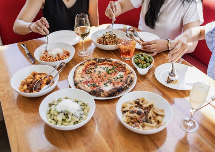 Nook Restaurant Pizza and Pastas