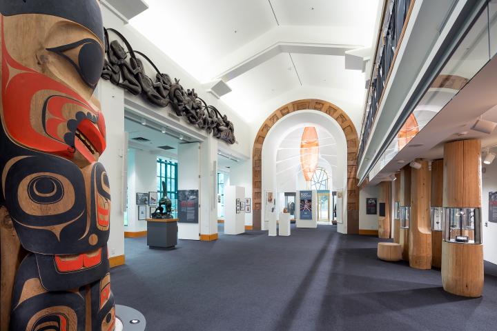 Bill Reid Gallery. Photo credits go to Sama Jim Canzian.