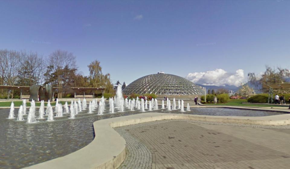 Queen-Elizabeth-Park-Plaza