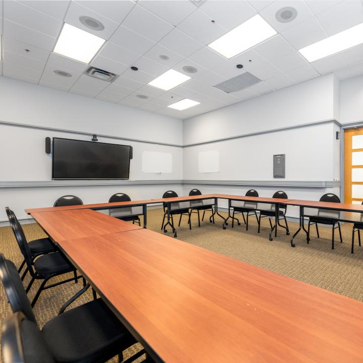 Combined Royal Bank and Canfor room - Board Room - Hotel Willo in Vancouver Meeting room rentals