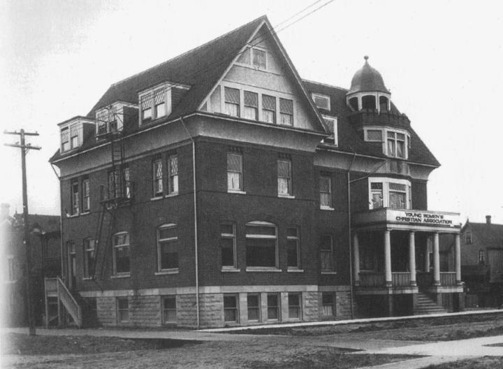 YWCA Hotel, now Hotel Willo, circa 1912, at the original Dunsmuir and Burrard location